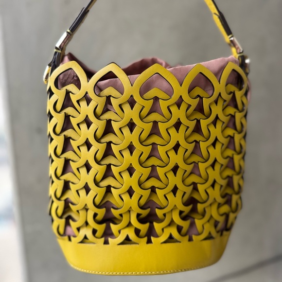 Yellow Kate Spade Dorie Small Bucket Bag - Picture 4 of 11
